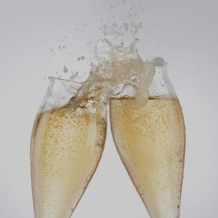 Image of 2 glasses of Champagne illustrating the Champagne selection by Whelehans Wines.
